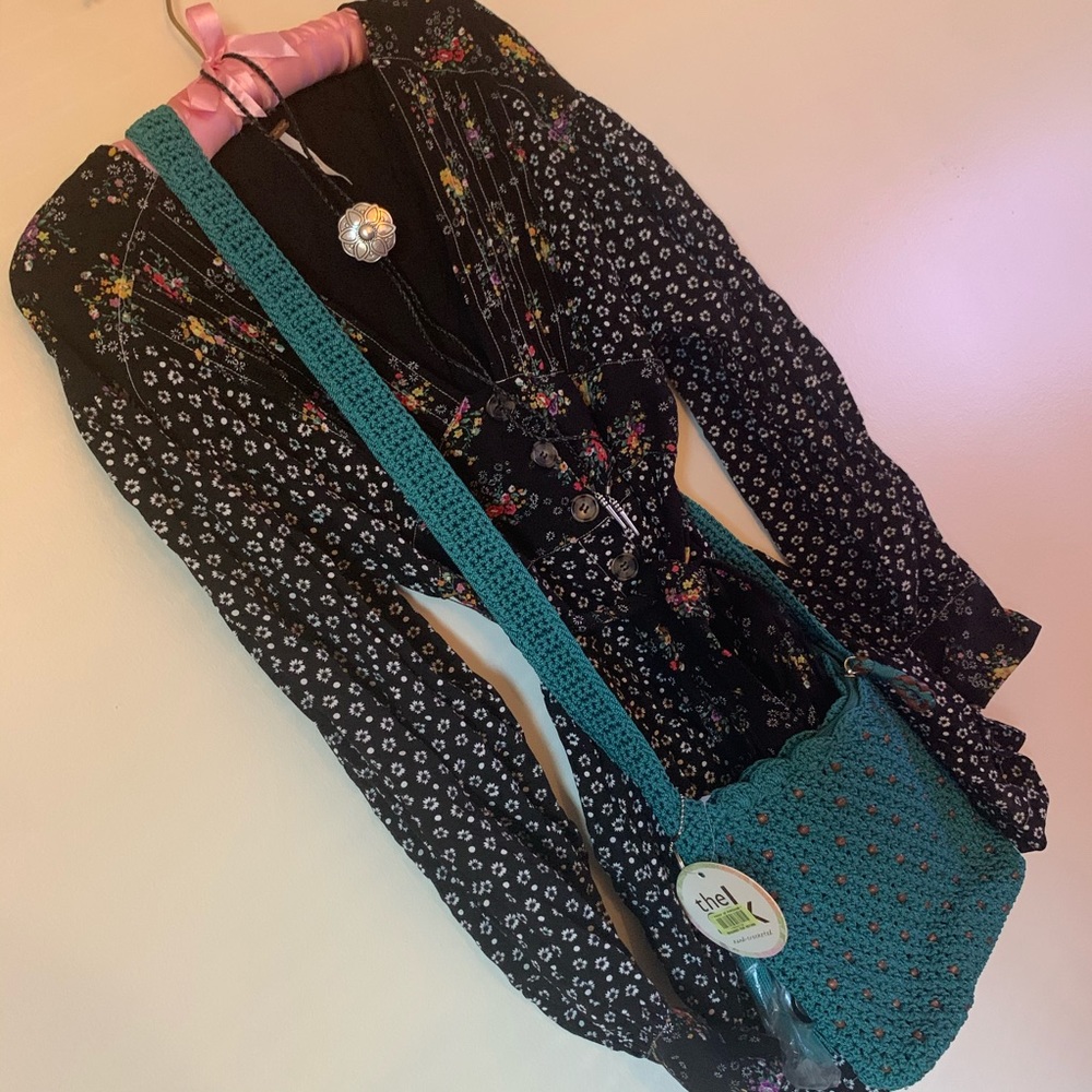 💚NWT The Sak beaded crochet shoulder bag💚